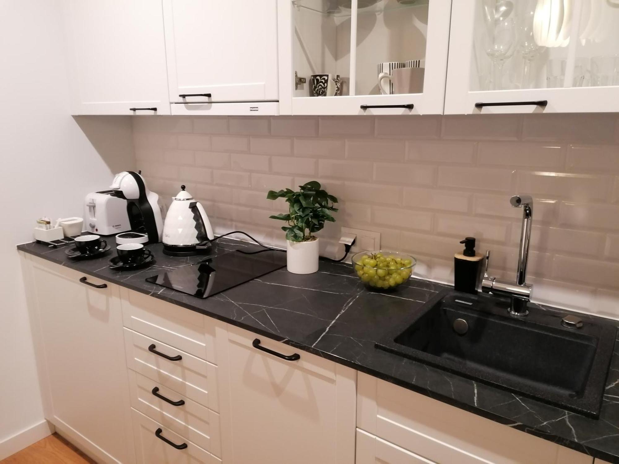 פוביירובו Pinea Apartament Z Widokiem Na Morze Z Basenem I Spa Przy Plazy מראה חיצוני תמונה