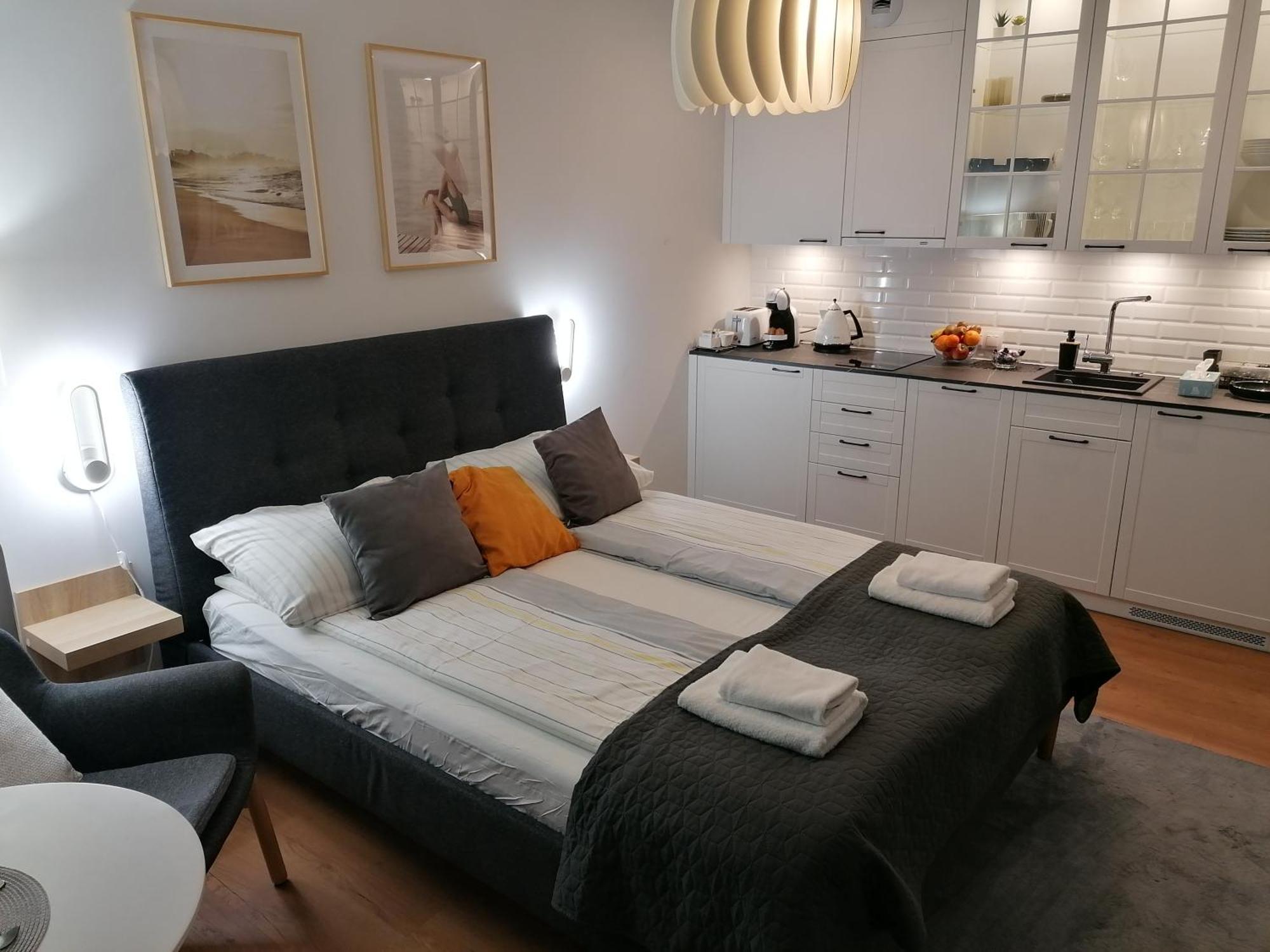 פוביירובו Pinea Apartament Z Widokiem Na Morze Z Basenem I Spa Przy Plazy מראה חיצוני תמונה