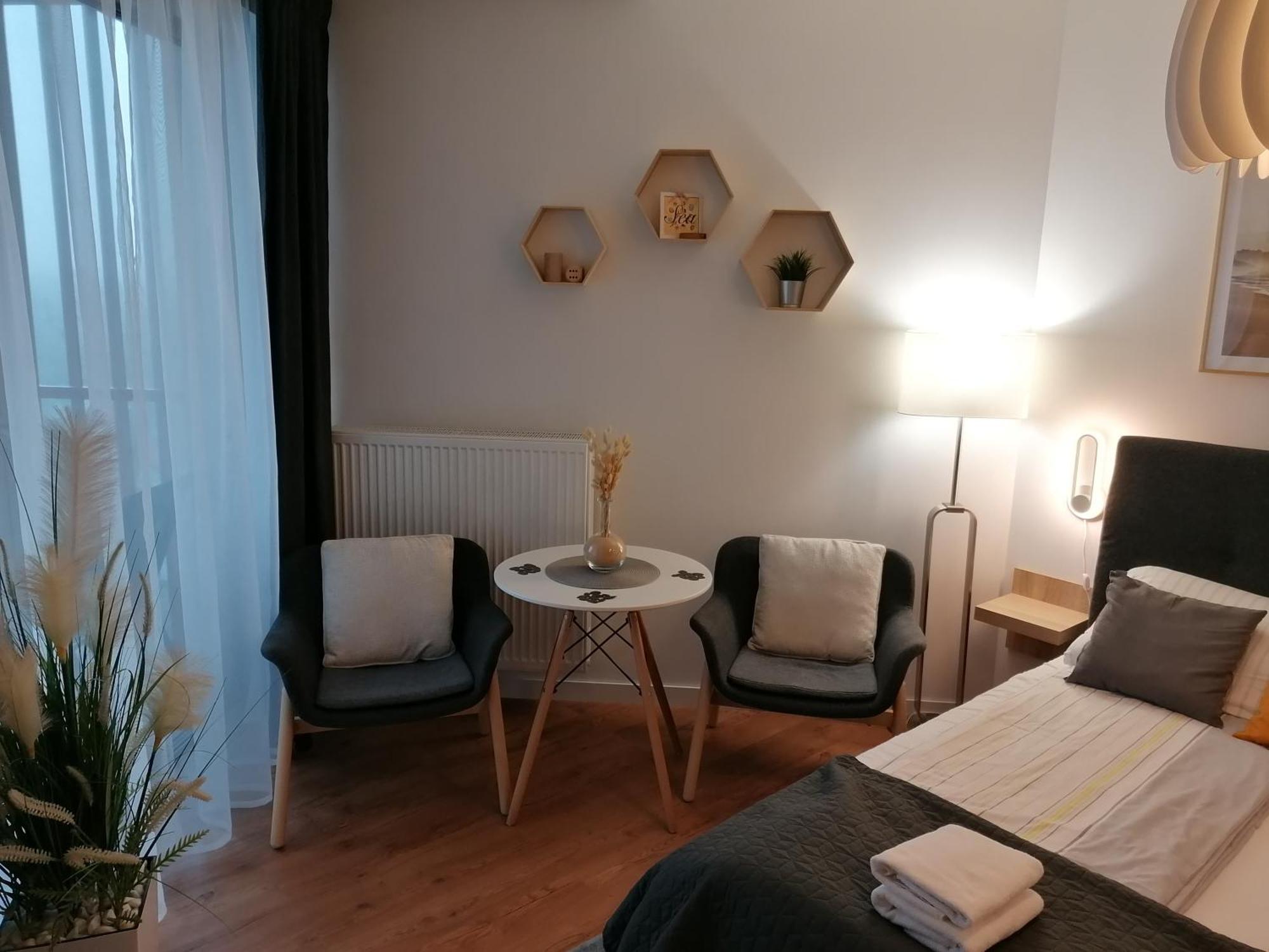 פוביירובו Pinea Apartament Z Widokiem Na Morze Z Basenem I Spa Przy Plazy מראה חיצוני תמונה