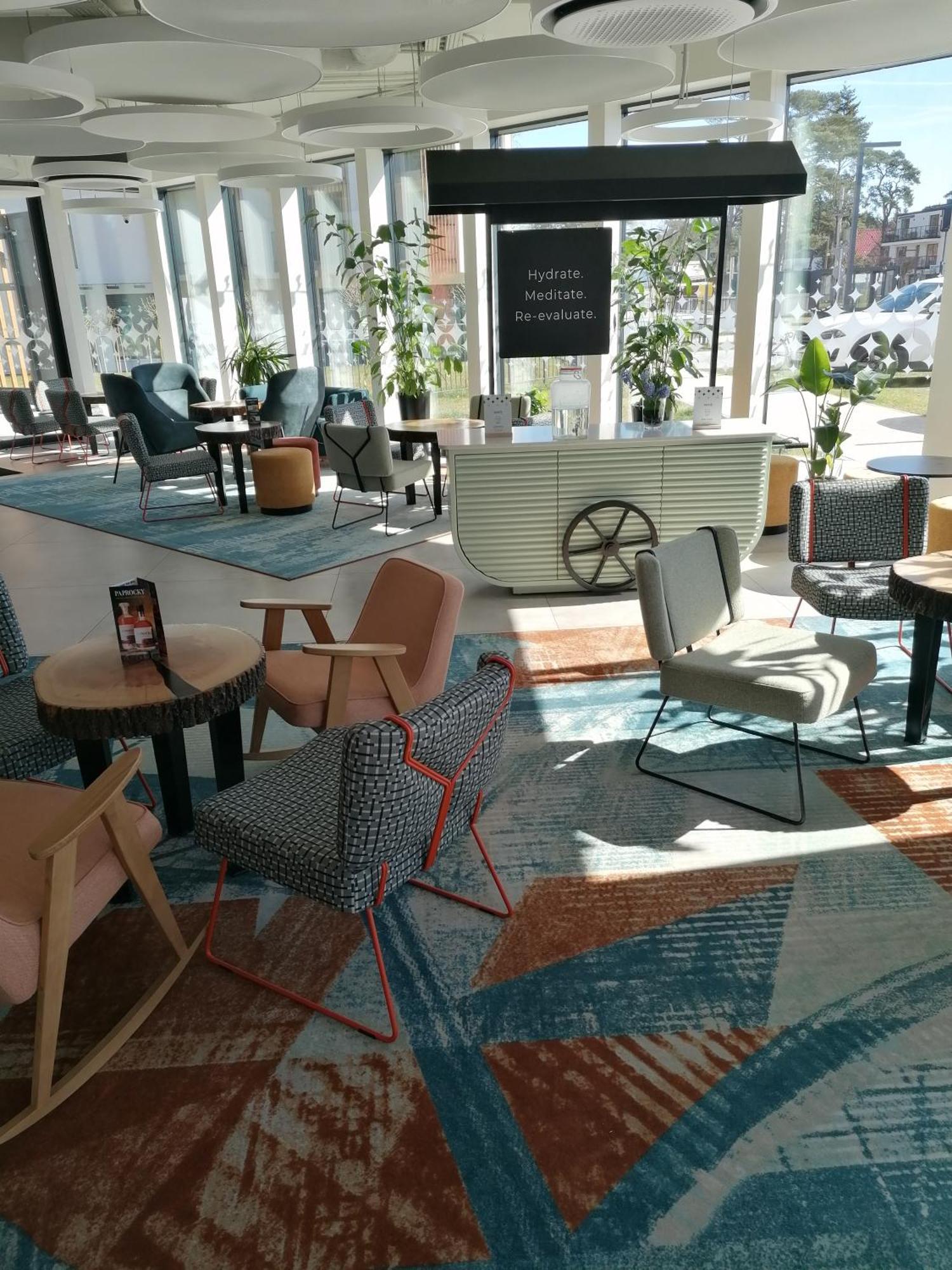 פוביירובו Pinea Apartament Z Widokiem Na Morze Z Basenem I Spa Przy Plazy מראה חיצוני תמונה